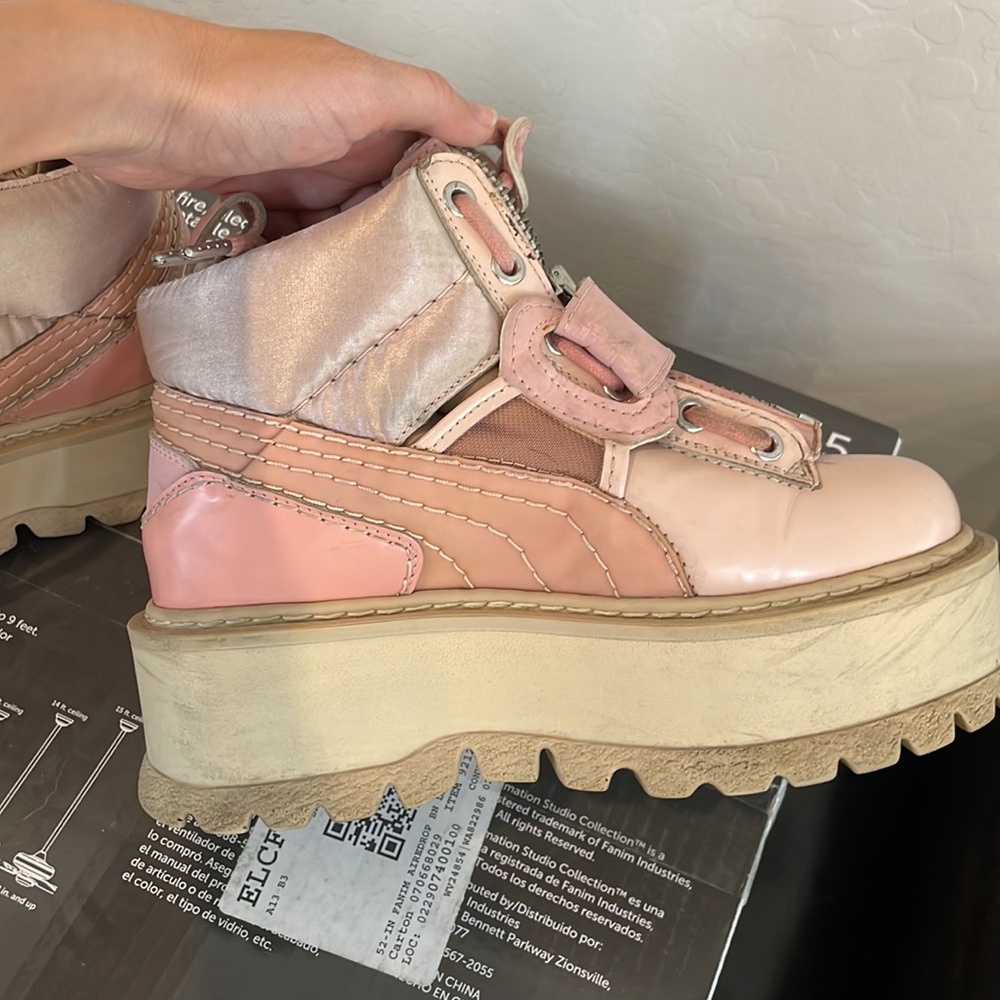 PUMA FENTY baby pink platform boots - Picture 10 of 10